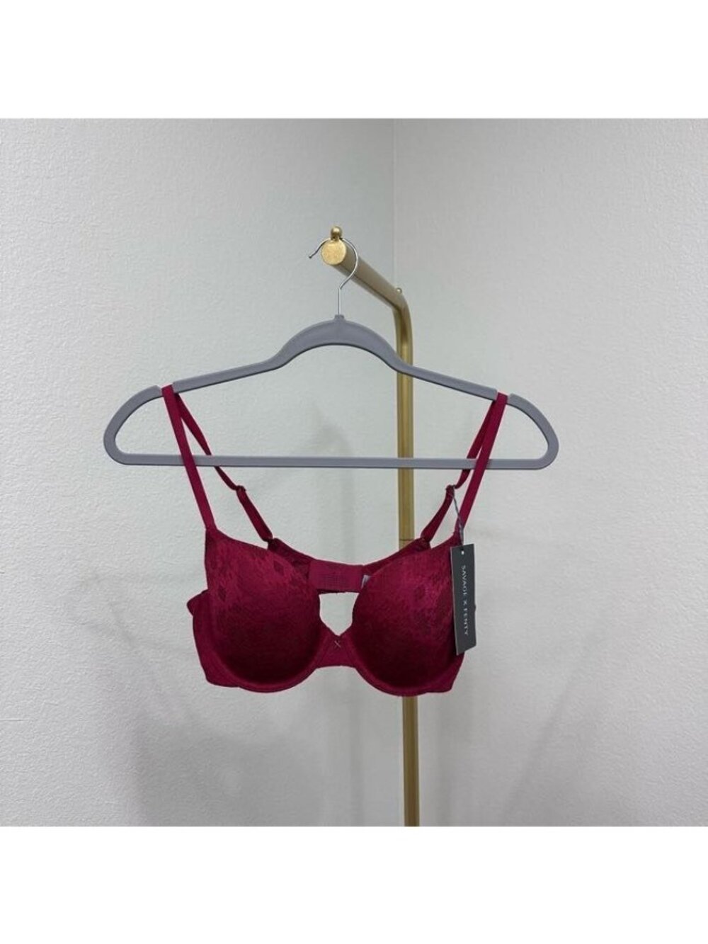 Savage X Fenty Underwire Red Padded Lace Bra Adjustable Strap Womens sz 34C NEW